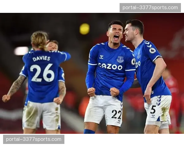 亚马逊纪录片《孤注一掷》第二季开机,将聚焦一支为保级而战的英超球队 亚马逊纪录片《孤注一掷》第二季开机,将聚焦一支为保级而战的英超球队