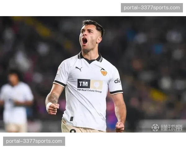 瓦伦西亚主帅确认,主力边锋杜罗因肌肉疲劳出战成疑 瓦伦西亚主帅确认,主力边锋杜罗因肌肉疲劳出战成疑